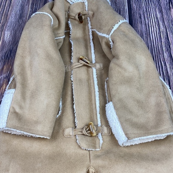 Baby Gap Faux Suede (Poly) & Shearling Bear Snow Onesie - Sz 6-12 Month - Picture 9 of 15